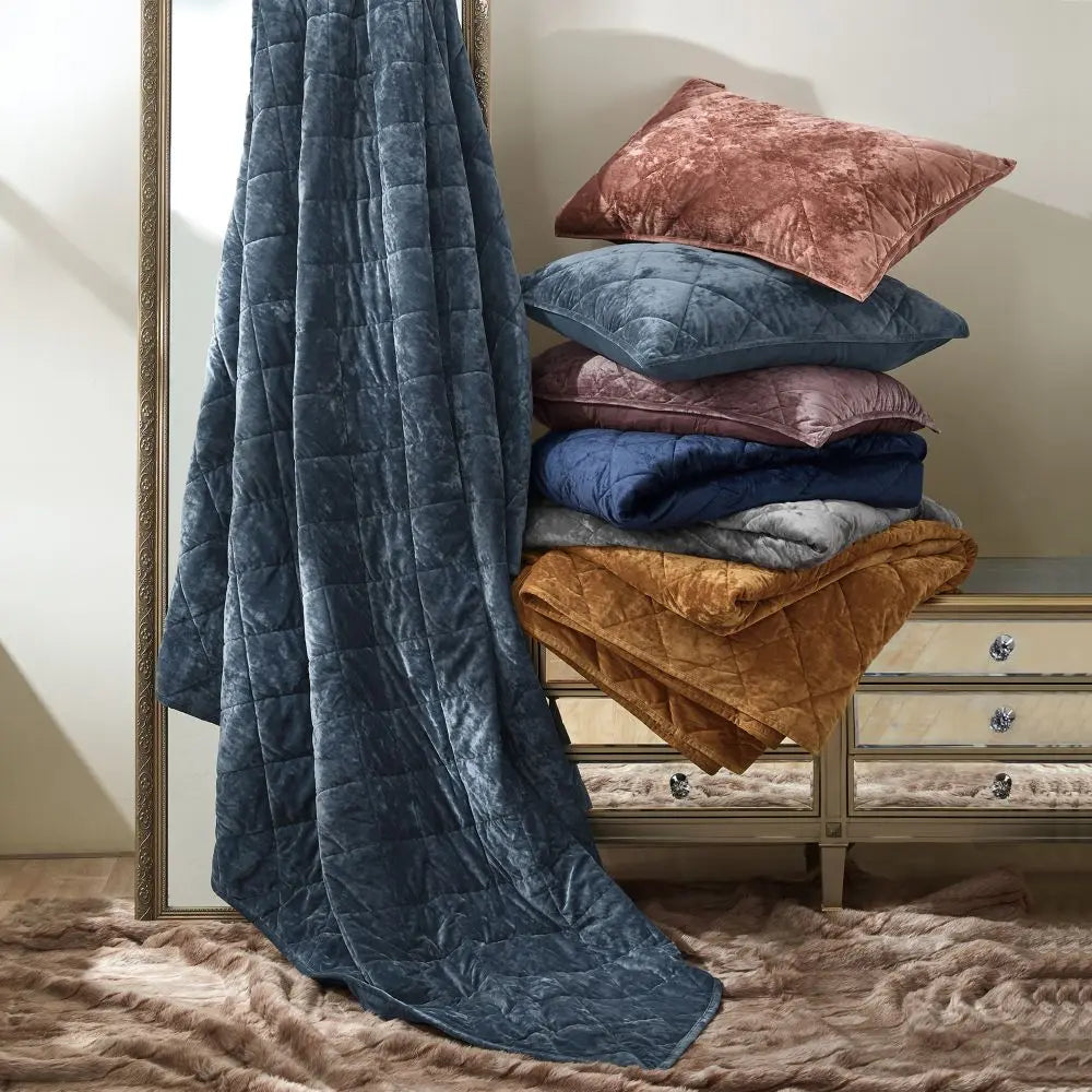Wonderful Bedding Geometric Design Luxury Washed Velvet 3-Piece Quilt Set Wonderful