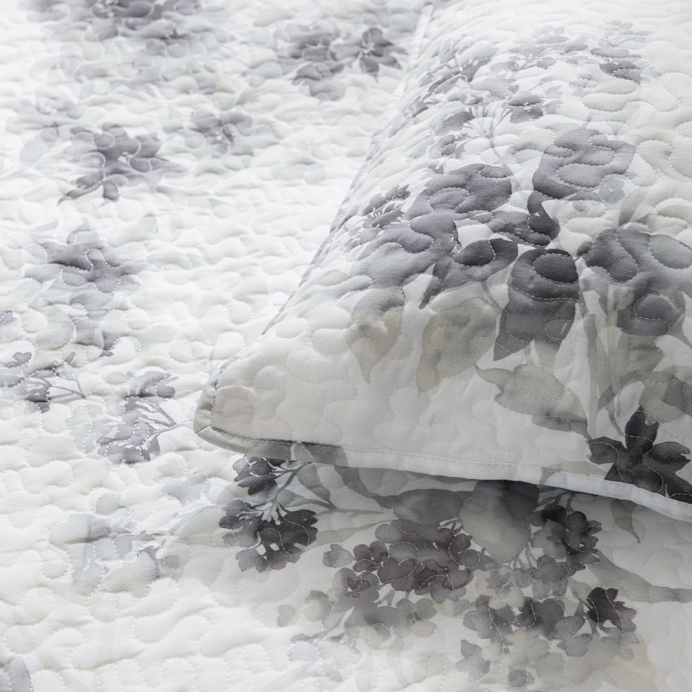 Wonderful Bedding Brushstroke Floral 3 Piece Qulit Set Wonderful