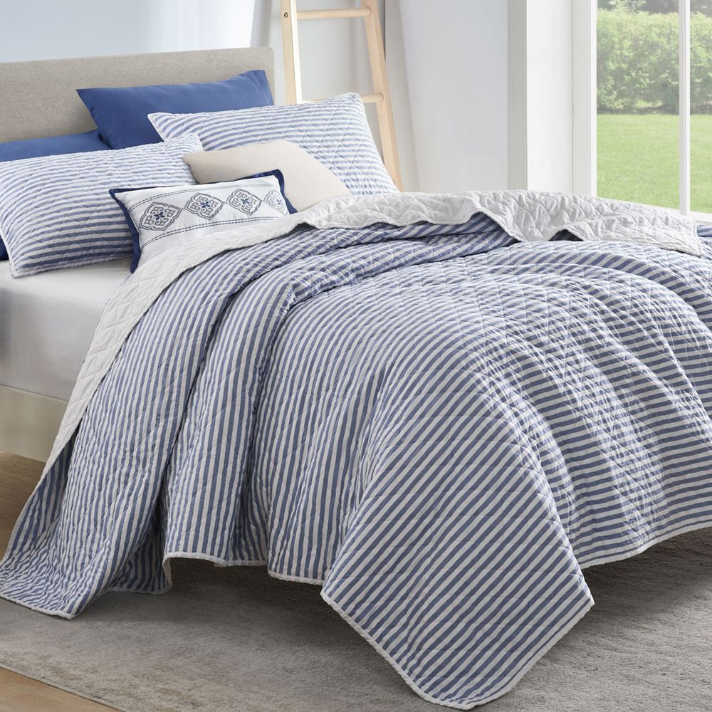 Wonderful Bedding Yarn-dyed Cationic Striped Quilt 5-Piece Set Wonderful