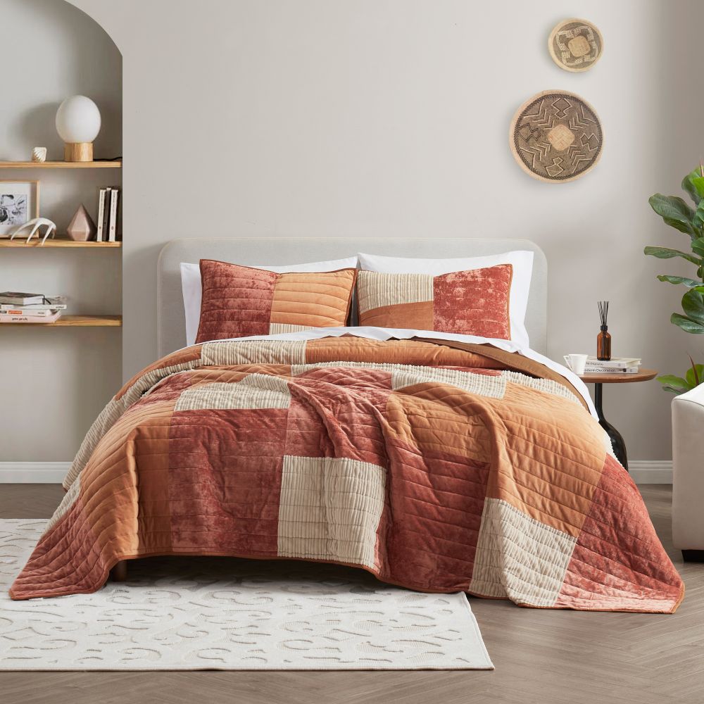 Wonderful Bedding Farmhouse Style Patchwork 3-Piece Quilt Set Wonderful