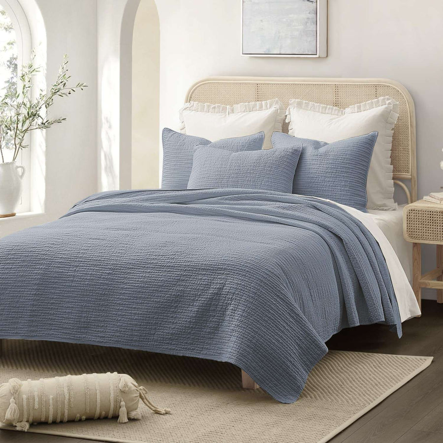 Wonderful 70:30 Cotton-Linen Quilt Set