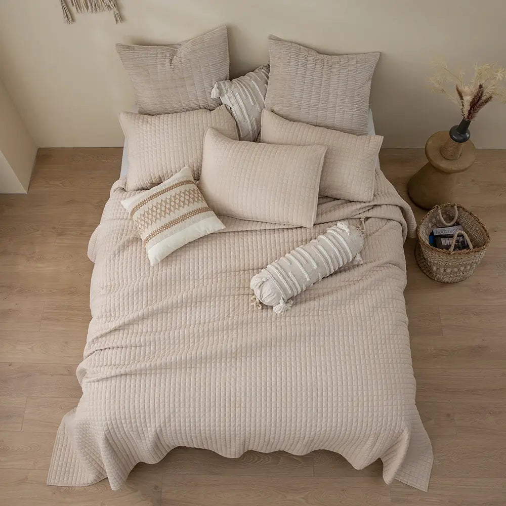 Wonderful Bedding Luxurious 3-Pieces Cotton-Feel Waffle Weave Quilt Set